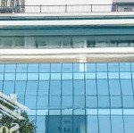 Chính chủ cho thuê văn phòng tầng 2 tại tòa nhà số 2 ngõ 7 thái hà dt 90m2, view bể bơi, 15tr/tháng