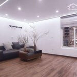 Nhà đẹp gần đường ô tô kim hoa, đống đa 27m, 6 tầng, mt 4m, giá 5.93 tỷ.