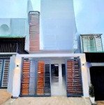 Nhà trệt lầu gần hoàn thiện mẫu mới hiện đại chỉ cần bỏ ra trước 500 triệu sổ riêng thổ cư 100%