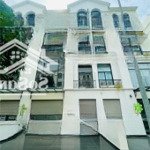 Chủ giảm giá bán căn nhà phố manhattan sát cv 36ha, dt đất 84m2, xd 5 tầng, sẵn sổ giá 16,45 tỷ tl