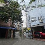 Cần thanh khoản đất vàng câù giâý 100m 2 tầng 5mt 25.5 tỷ chưa thương lượng . chủ mót bán.