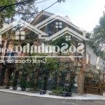 Chính chủ bán gấp biệt thự 210m2 kđt mỹ đình, mặt tiền 12m, 3 mặt thoáng, vỉa hè 2 bên, giá 47 tỷ