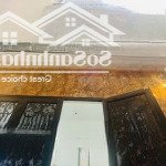 Bán gấp nhà riêng phố quan nhân 50m 5tg mt 5m chỉ 12,5 tỷ full nội thất ôtô view hồ full nội thất.