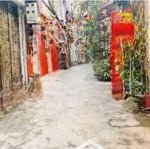 Bán đất đống đa , phố láng hạ , ô tô đỗ tận cửa , 20m ra phố chính , 2 thoáng trước sau
