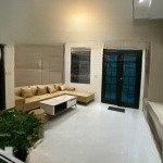 Chính chủ bán nhà riêng 5pn, 4wc, 40m2 tại trung tâm cầu giấy, giá siêu hời chỉ với 9,8tỷ
