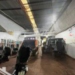 Bán nhà mt dt lớn ngay phan đăng lưu, p. 14, q. bình thạnh. dt: 7,5 x 38m. kc: cấp 4. giá: 63 tỷ