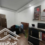 Hàng xóm chuyển lên cc nhờ bán nhà văn quán ô tô đỗ cửa & kinh doanh, sát chân chung cư