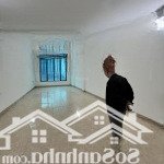 Cho thuê văn phòng mặt phố vạn phúc, diện tích 70m2/tầng, sàn thông như hình