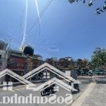 Cho thuê căn nhà 3 tầng mặt tiền đường 2/4 vĩnh phước nha trang sầm uất nhất đường 2/4
