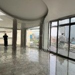 Cho thuê văn phòng vạn phúc, diện tích 50 m2/tầng, thông sàn, phòng thoáng đẹp
