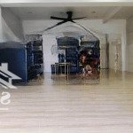Căn này cực kỳ ngon luôn ạ! hxh 7 chỗ vô nhà gần 64m(5x13) - 2 tầng 3 pn 2 nvs - gần vạn phúc