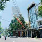 Cô có việc, gởi bán căn nhà mặt tiền đường 38 hoàng diệu - vĩnh nguyên, cách biển chỉ tầm 400m