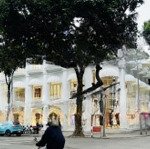 Cho thuê mặt bằng kinh doanh phố tràng tiền dtsd: 380m2, mt: 10m , siêu phẩm nằm ngay ngã tư