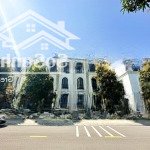 Gấp! chỉ 37 tỷ sở hữu biệt thự mặt vườn hoa trong ngọc trai đảo lớn tại vinhomes gia lâm