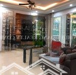 Cho thuê biệt thự sân vườn phúc lộc viên đà nẵng, khu dân cư an ninh - đối diện