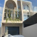 Vip vip nhà phú tân ngay tp.mới 5x30m 1 trệt 2 lầu 4pn full nội thất cao cấp