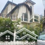 Bán nhà biệt thự tây hồ, ô tô, 100m2 /3 tầng /7m mặt tiền. khu toàn các biệt thự quan chức