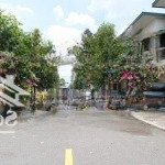 Cần bán căn shophouse 2 tầng 85m2 trục đường đẹp tại kđt oasis city, sổ hồng riêng, công chứng ngay