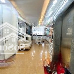 Bán nhà riêng đào duy anh - phú nhuận. diện tích to, ô tô vào tận nhà 8m x 20m; hợp đồng thuê 90tr