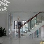Nhà phố chuyên gia 70m2, chỉ 2,9 tỷ, sở hữu nhà hoàn thiện tại bình dương