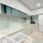 Cần cho thuê căn hộ saigon royal (1pn+) giá 17tr/tháng liên hệ 0949200003 vân anh