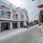 Bán 4 căn nhà mặt tiền lộ nhựa 8m phạm ngũ lão