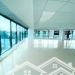 Nguyễn hoàng, sàn 130m2 lô góc 3 mặt thoáng đẹp lộng lẫy cần cho thuê gấp giá 18tr/th