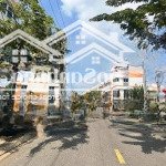Chủ kẹt nh cần bán gấp căn shophouse 2 mặt tiền tại đh quốc tế vđ. giá tốt nhất tt. lh 0975 362 423