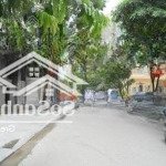 Bán mảnh đất mặt ngõ hồ đắc di: dt 70m2, mt 5m, 2 mặt ngõ, ôtô vào nhà, giá 25 tỷ