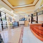 Bán biệt thự mặt tiền q.phú nhuận - phan xích long - 12x20 240m2