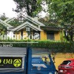 Bán nhà lô góc nguyễn gia thiều, hoàn kiếm: diện tích 300 m2, mt20m. tuyến phố đẳng cấp nhất quận