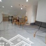 Cho thuê 3pn palm heights giá hấp dẫn.