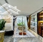 Gia đình bán căn góc 3 ngủ 128m2, tháp 1 times tower, full đồ, ban công đông bắc, sổ đỏ