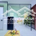 Cho thuê chdv có gác, mới xây, đầy đủ nội thất, 130 đất thánh, phường 6, quận tân bình