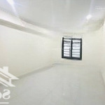 Bán nr 4pn, 4wc, 51m2 tại thái thịnh, đống đa, mặt tiền 8.6m, ngõ 3m, chỉ với 7,95 tỷ vnd. sổ đỏ