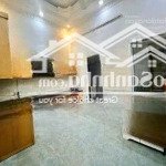 Trần cung - nhà dân xây - 15m ra phố -ô tô đỗ cửa- trước nhà thoáng - rộng - vị trí đẹp - sổ vuông.