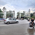 Bán đất dịch vụ d tặng nhà c4 ngay sát ngã 4 view biệt thự,tiềm năng tăng giá cao.giá chỉ 9.8 tỷ