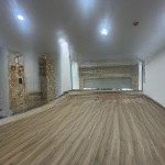 Chính chủ bán toà văn phòng lô góc 3 mặt quan nhân vỉa hè, 123m2 x 8 tầng, giá 47 tỷ, kd sầm uất