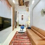 Bán nhà tt cầu giấy 30m2 - 5 tầng hiếm - full đồ - ở ngay - cách ôtô 30m - 5 tỷ