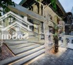 Cho thuê biệt thự sân vườn võ văn tần, phường võ thị sáu, quận 3