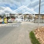 đất xã tân thông hội - củ chi. diện tích: 10 x 16,7 = 167m2 full thổ vị trí: mặt tiền đường