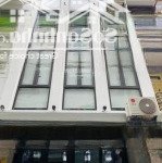 Tôi cho thuê nhà trung kính- cầu giấy. dt 100m2 *5 tầng, mt: 6 mét. thông sàn, thang máy. giá 60tr