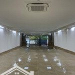 Cho thuê nhanh nhà trần duy hưng, cg 110m2, 6,5 tầng thang máy giữa làm vp, ttnn giá chỉ 68tr