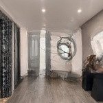Cực rẻ. cho thuê cả nhà mặt phố trương định. 45m2 x5t. thang máy. 25 triệu