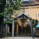Cần cho thuê nhà mặt phố huỳnh thúc kháng. dt 75mx2t, mặt tiền 7m vị trí đẹp trung tâm nhất phố
