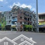 Siêu phẩm góc 5 tầng lạc long quân (5.7x14)m [đường 30m - vị trí tuyệt đẹp]
