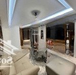 Bán căn nhà mặt phố vũ hữu. dt 40m2. mt 4m. 2 tầng. 2 phòng ngủ. giá 6,8 tỷ