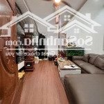 Thịnh quang, nhà đẹp như mơ, trung tâm sầm uất, dt 26m đua ra 33m, 5 tầng, mt 3.9m, 7.39 tỷ