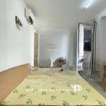Căn hộ ban công lớn ~40m2 - thang máy - hẻm oto - ngay cư xá đồng tiến, cầu vượt 3/2, vạn hạnh mall