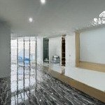 Siêu phẩm studio ban công tách bếp ngay đường đặng thuỳ trâm